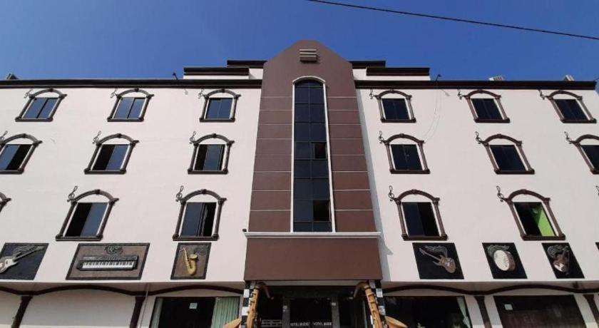 The Music Hotel Kangboi Екстериор снимка