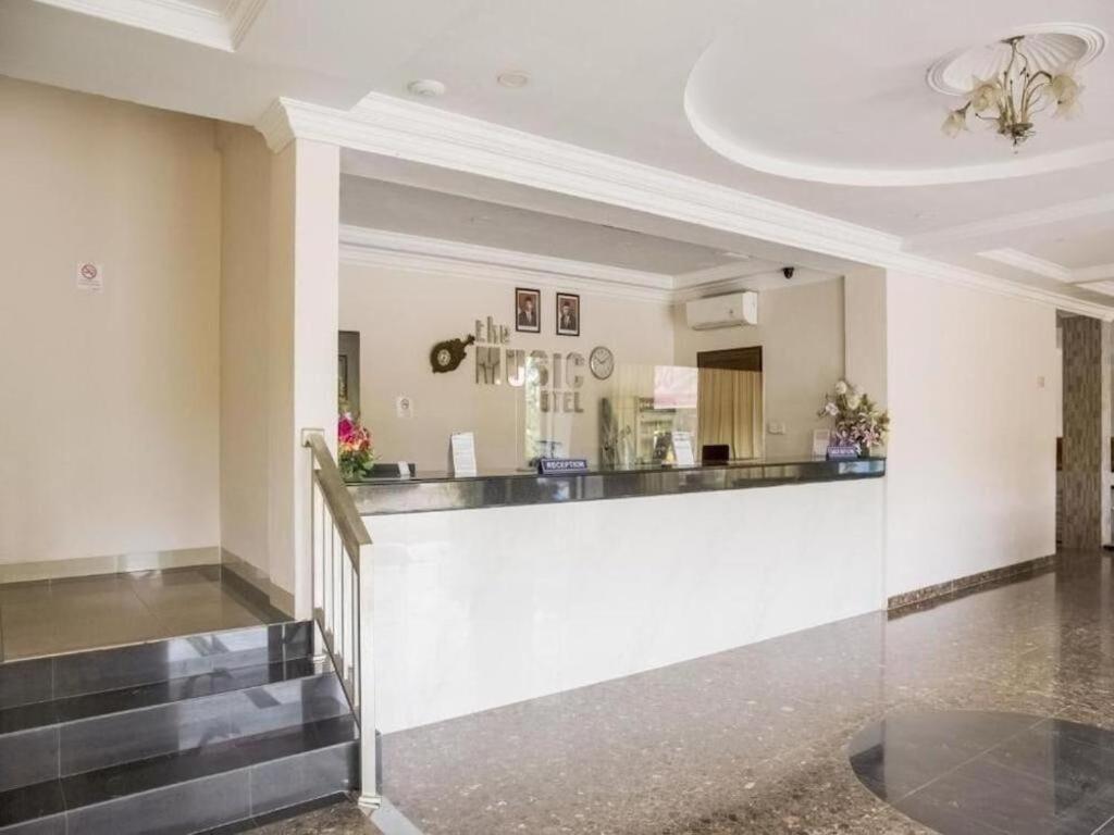 The Music Hotel Kangboi Екстериор снимка