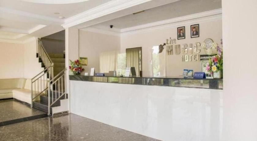 The Music Hotel Kangboi Екстериор снимка